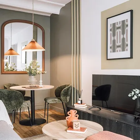 Firuze - 1 à Louvre