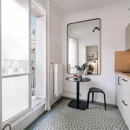 Firuze - 1 à Louvre *