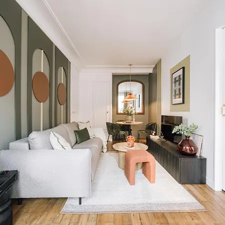 Firuze - 1 à Louvre *