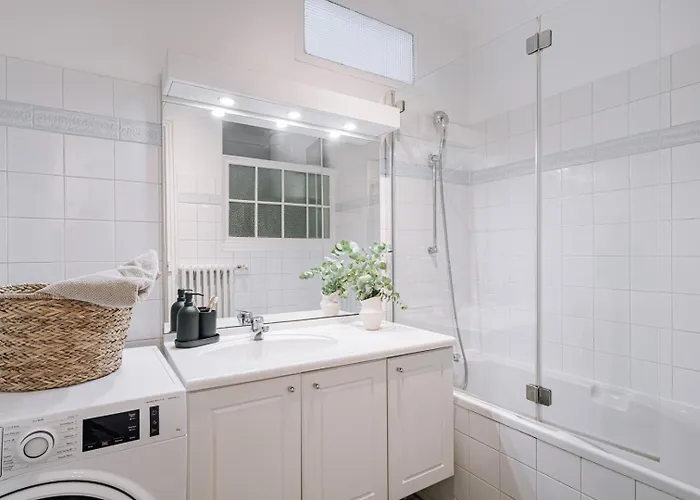 Firuze - 1 A Louvre アパート